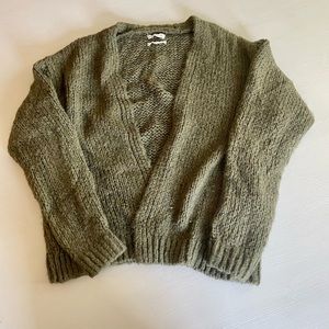 Urban Outfitters Knit Cardigan - M
